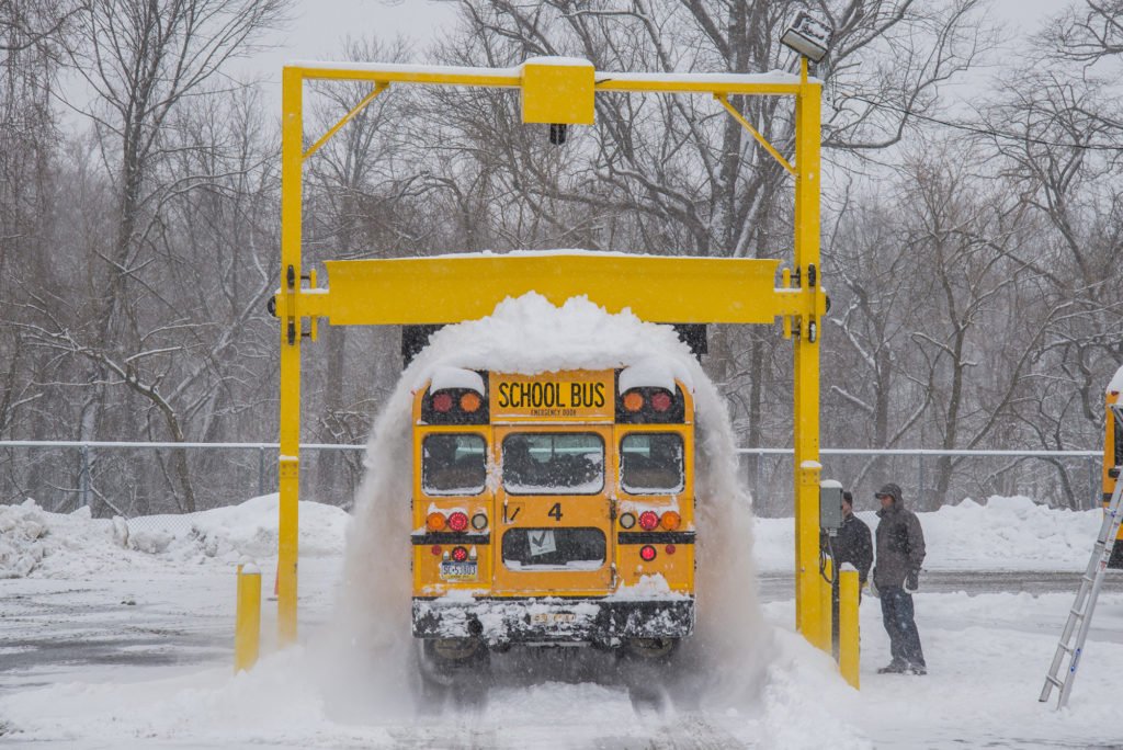 Model 770B school bus snow removal